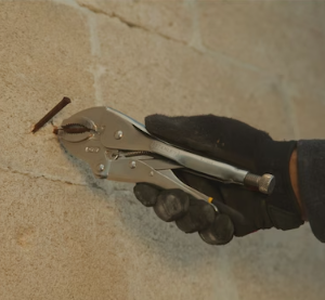 Alicate de presión curvo 7" (178mm) 84-368 - Image 3