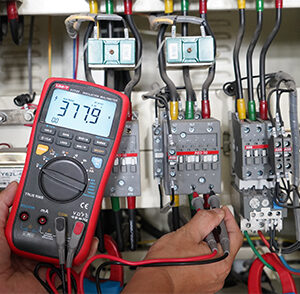 Multímetro de aislamiento UT533 - Image 4